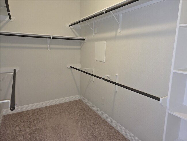 Building Photo - 40350 Bay Warbler Wy