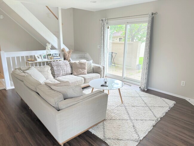 Living room - 3045 Moon Lake Dr