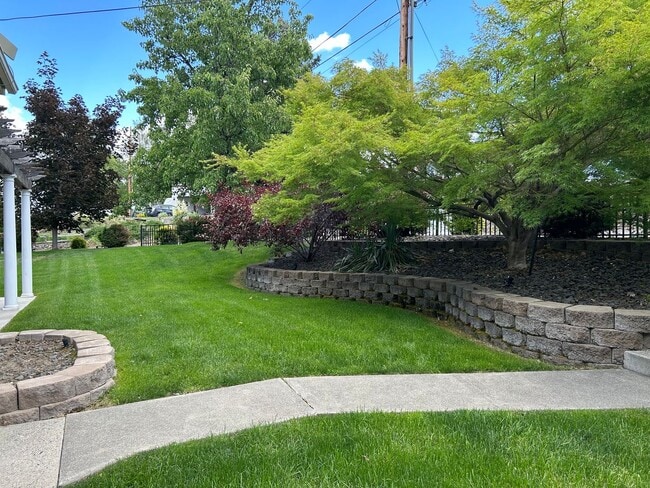 Building Photo - NEW LISTING In Desirable N. Richland Neighborhood; Walking Distance to Columbia River/Walking Path