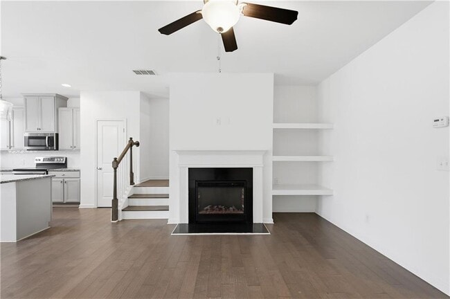 Building Photo - 2384 Belmont Pl