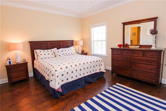 Building Photo - 1501 Reserve Ct