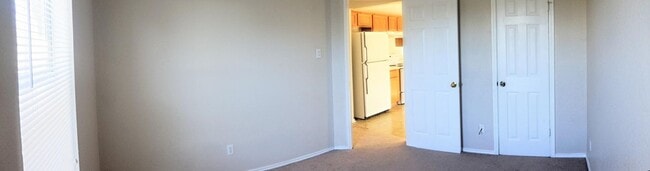 Building Photo - 2301 Flintstone Cir