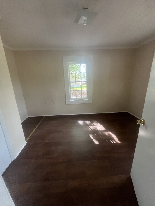 Building Photo - 207 State St