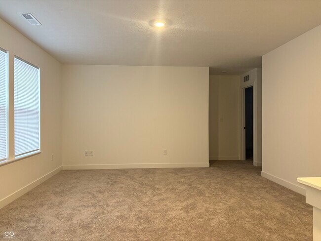 Building Photo - 5916 Sunstone Rd