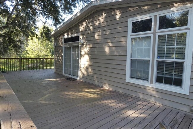 Building Photo - 30240 Lynne Dr