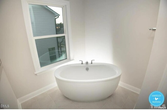 Building Photo - 628 Gold Coast Dr