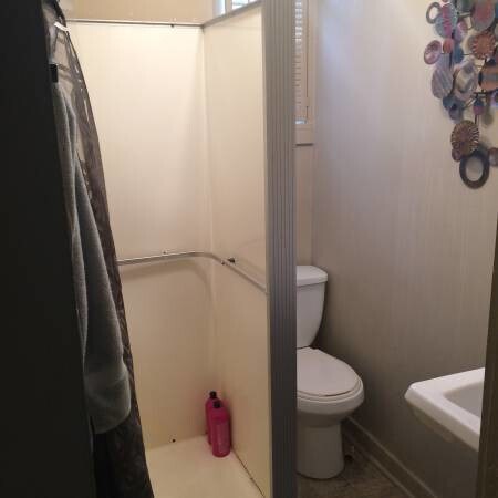 Building Photo - 1616 Clinch