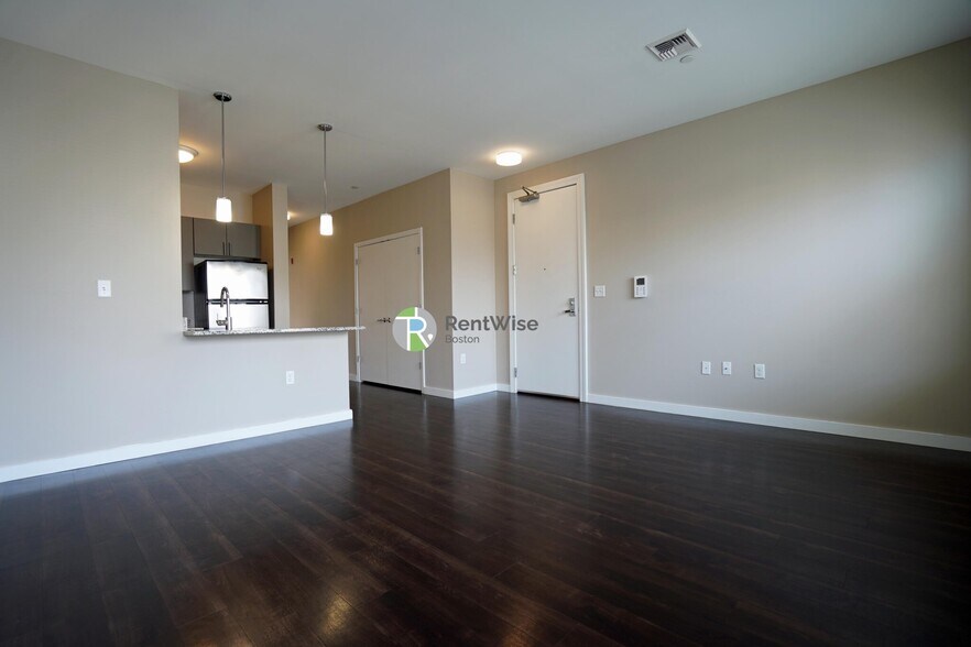 Building Photo - 625 McGrath Hwy