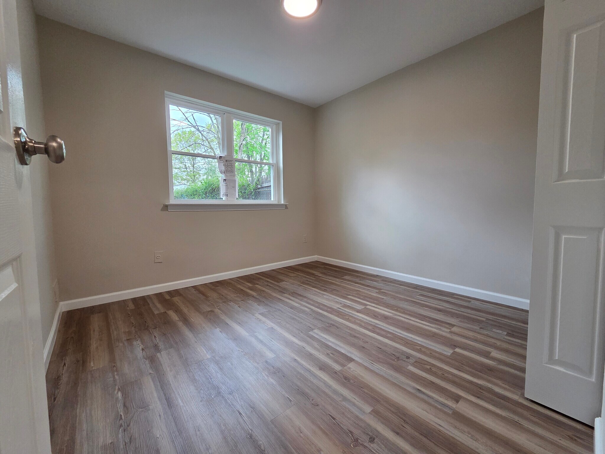 Building Photo - 162 Jules Dr