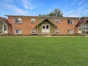 Building Photo - 2073 Andrew St SE