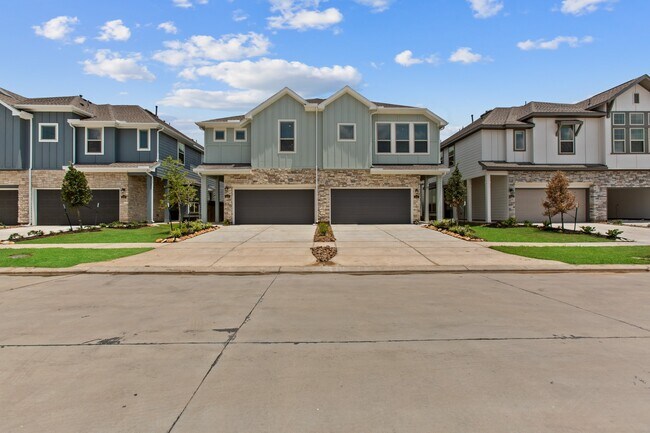 Primary Photo - 4131 Balboa Dr