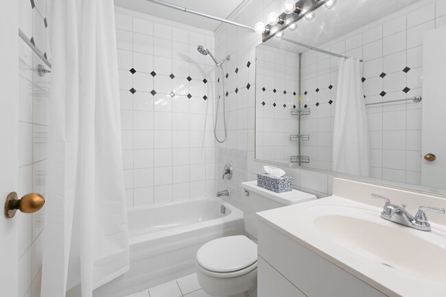 Building Photo - 431 S Dearborn St