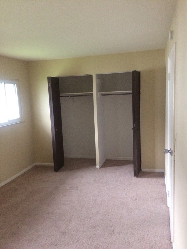 Building Photo - 2413 S 18th St