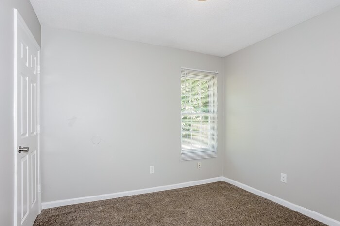 Building Photo - 3612 Old McDuffie Rd