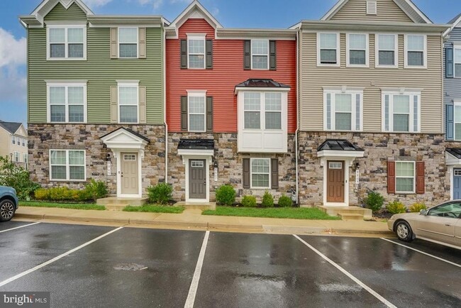 Building Photo - 9907 Cedarmass Cir
