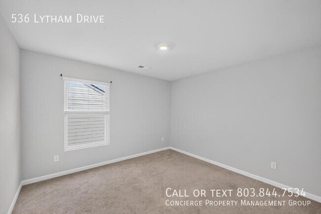 Building Photo - 536 Lytham Dr