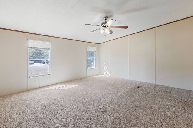 Building Photo - 183 Aquarius Rd