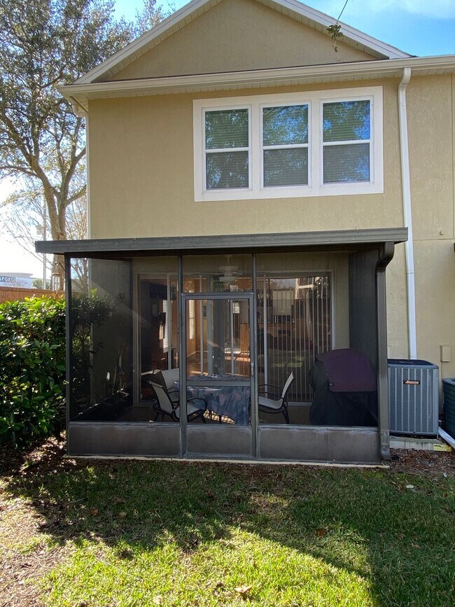 Building Photo - MOVE-IN SPECIAL!!! Townhome 3 Bedroom/2.5 Bathroom in Winter Park in a gated community
