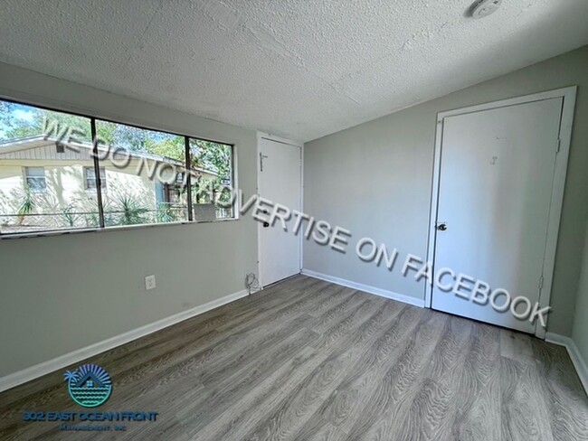 Building Photo - $200 OFF FIRST MONTH RENT - Beautiful 3 Be...