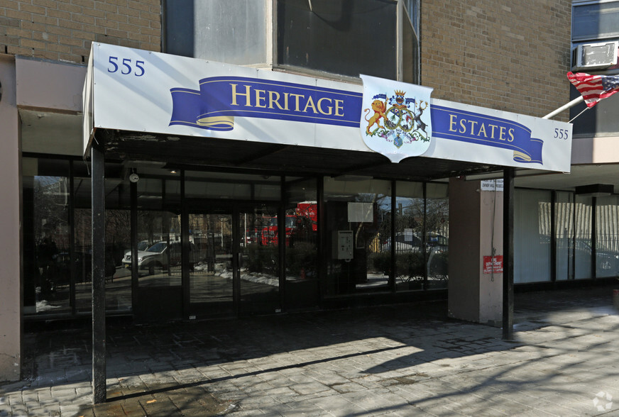 Community Sign - Heritage Estates