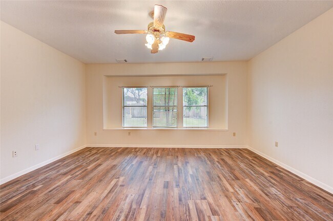 Building Photo - 14823 Atterbury Dr