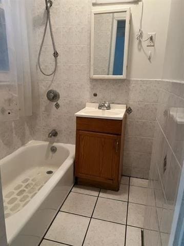 Building Photo - 381 Baldwin Ave