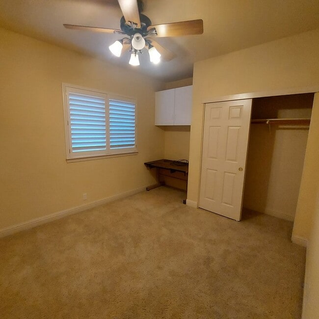 Building Photo - 2604 Javan Ln