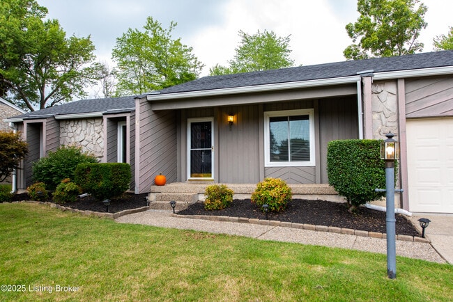 Building Photo - 8015 Schroering Dr