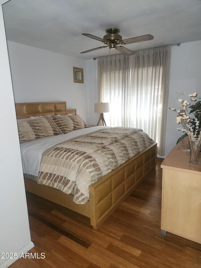 Building Photo - 7557 N Dreamy Draw Dr