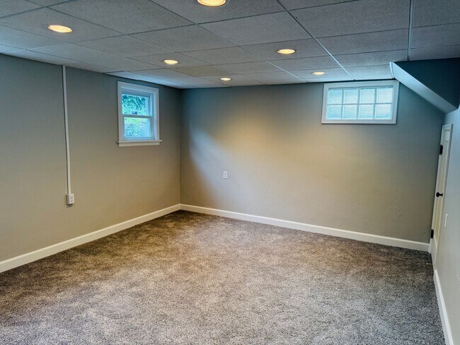 Building Photo - BRAND NEW REMODEL