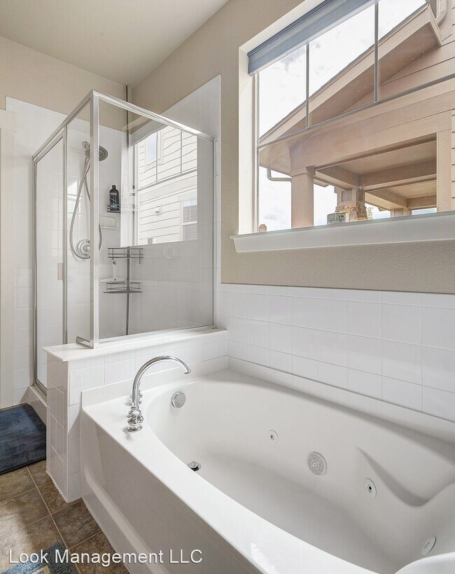 Building Photo - 5 br, 4.5 bath House - 5441 Uinta St