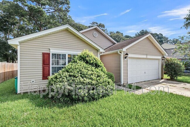 Building Photo - 101 Sparkleberry Ln