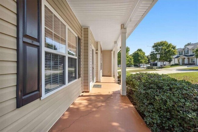 Building Photo - 96 Lenore Ct