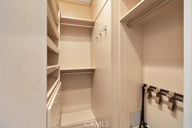 Building Photo - 1167 S Roxbury Dr