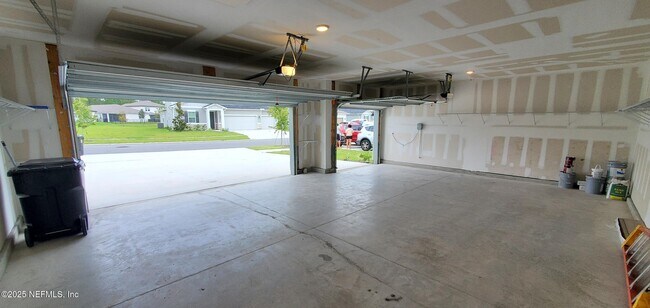 Building Photo - 3432 Auvenshine Wy