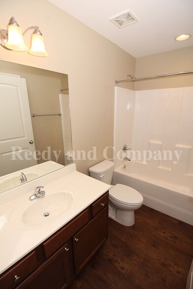 Building Photo - 5527 Mallard Pond Cv