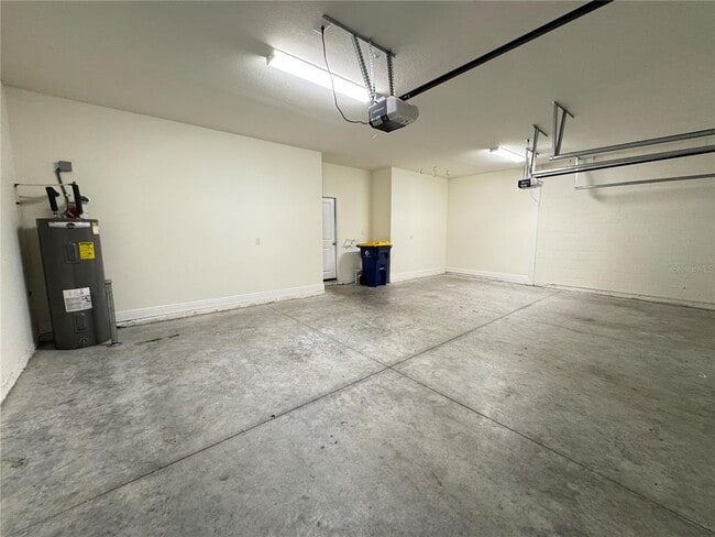 Building Photo - 1381 Bering Rd