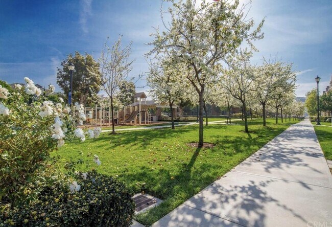 Surrounding Parks - 15213 Linden Way