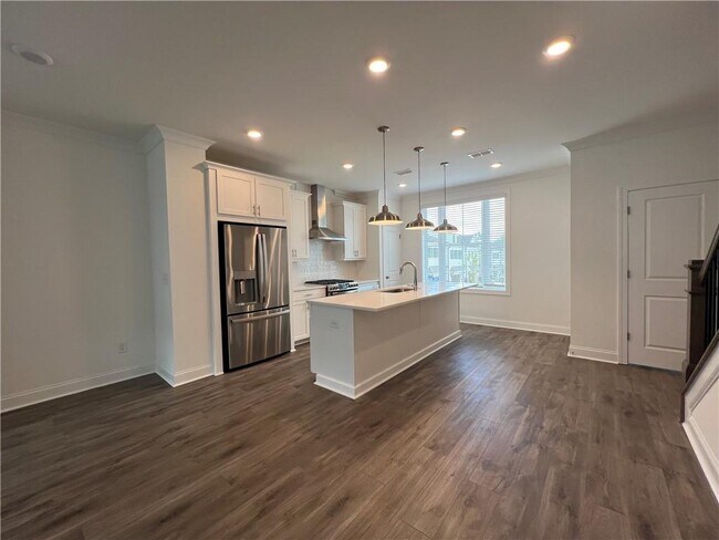 Building Photo - 5442 Howington Ct