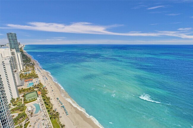 Building Photo - 18975 Collins Ave