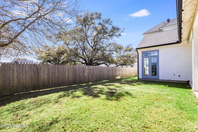 Building Photo - 103 Grand Oak Dr