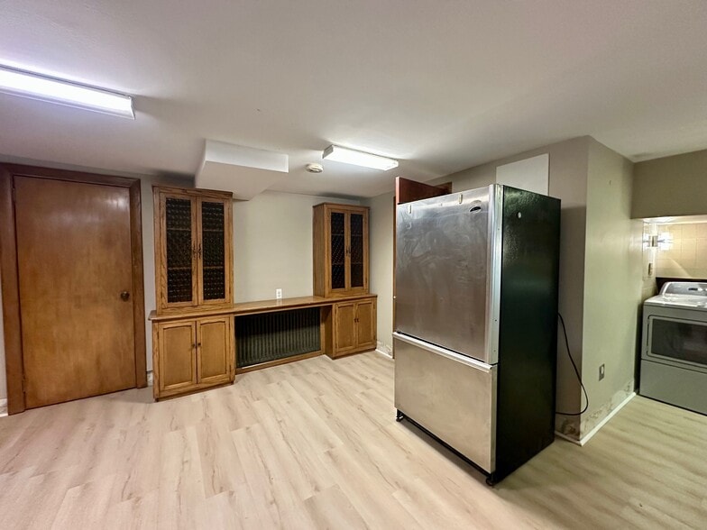 basement dining area - 3007 Oliver St NW