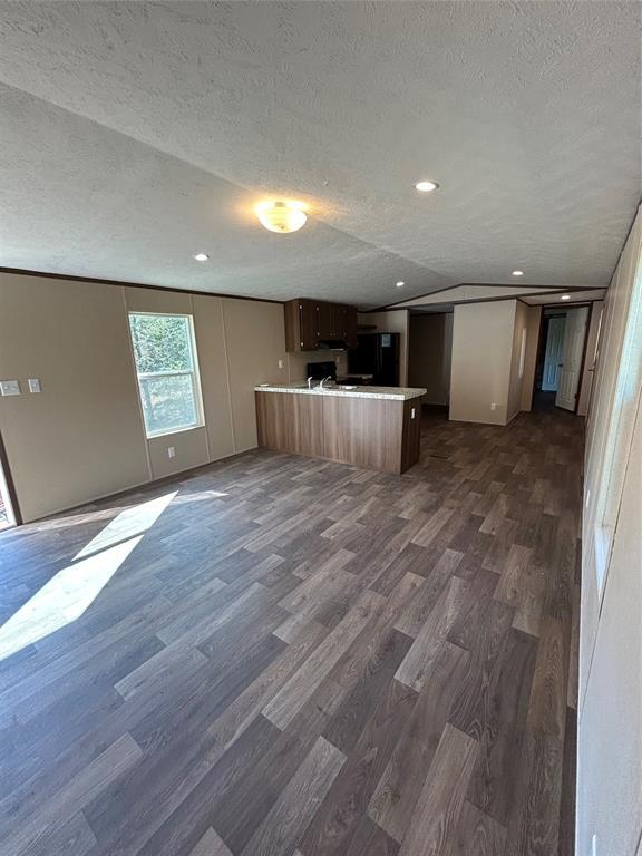 Building Photo - 258 Green Oaks Dr