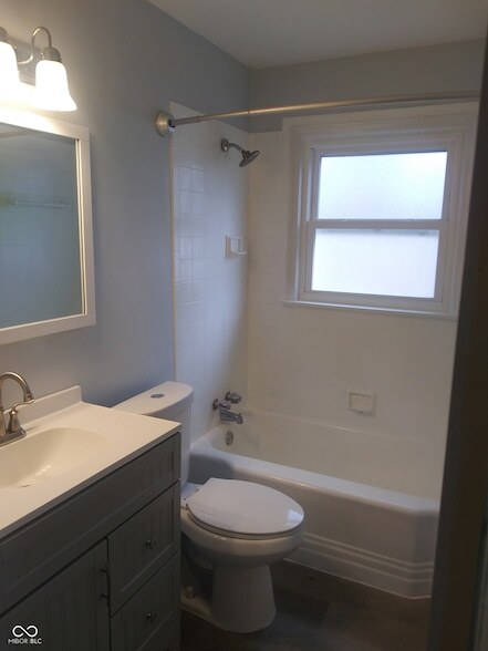 Building Photo - 4923 Carvel Ave