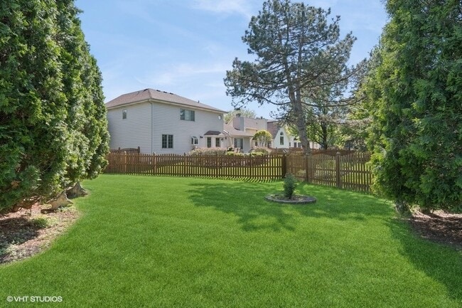 Building Photo - 970 Amberwood Cir