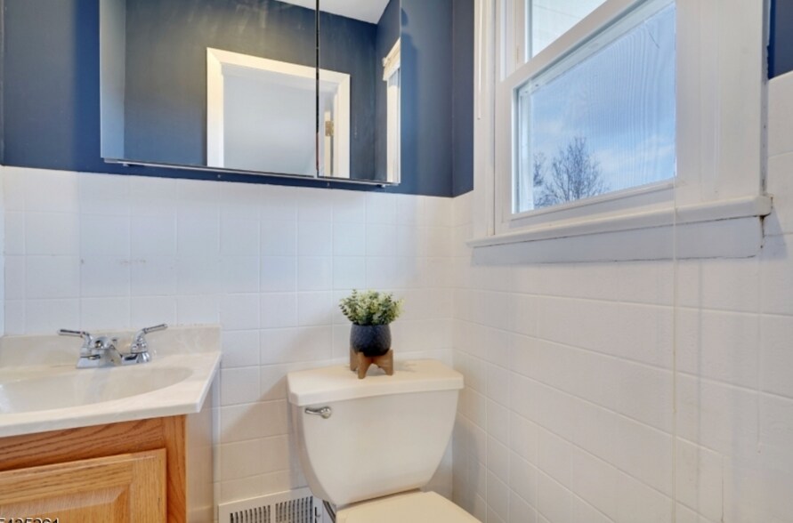 Building Photo - 78 Vones Ln