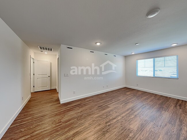 Building Photo - 9145 S Conquistador St