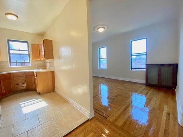 Building Photo - 621 Lefferts Ave