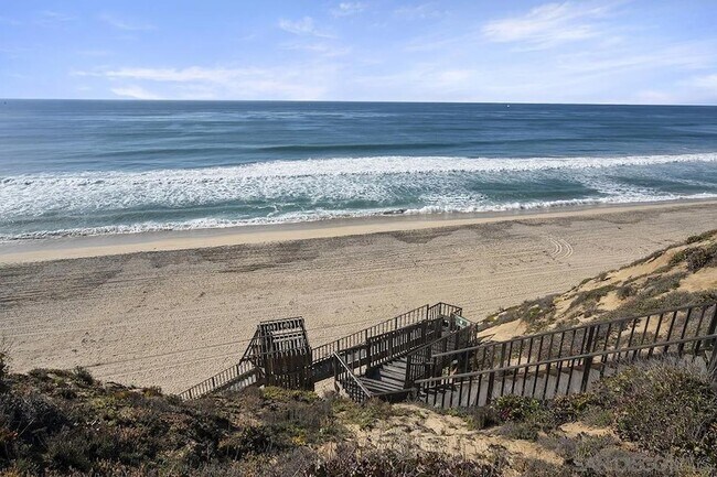 Building Photo - 325 S Sierra Ave