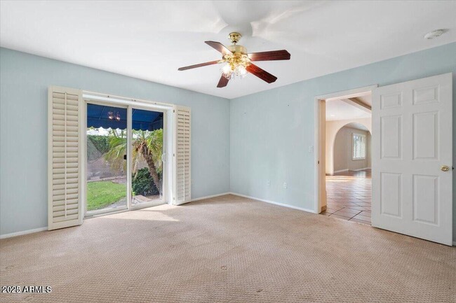 Building Photo - 5345 E Crocus Dr